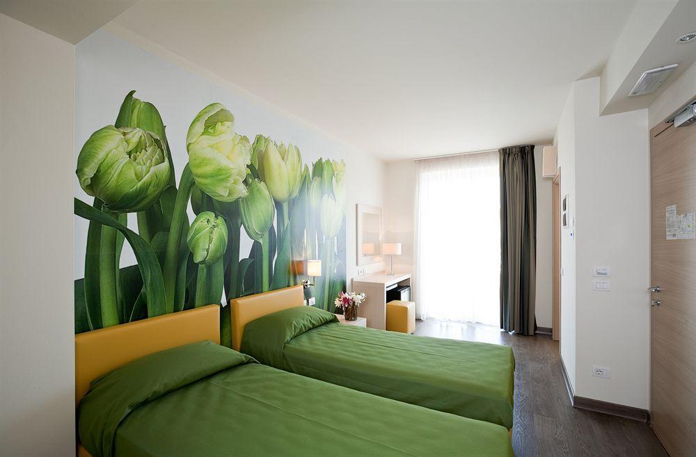 Hotel Acquadolce Peschiera del Garda Luaran gambar
