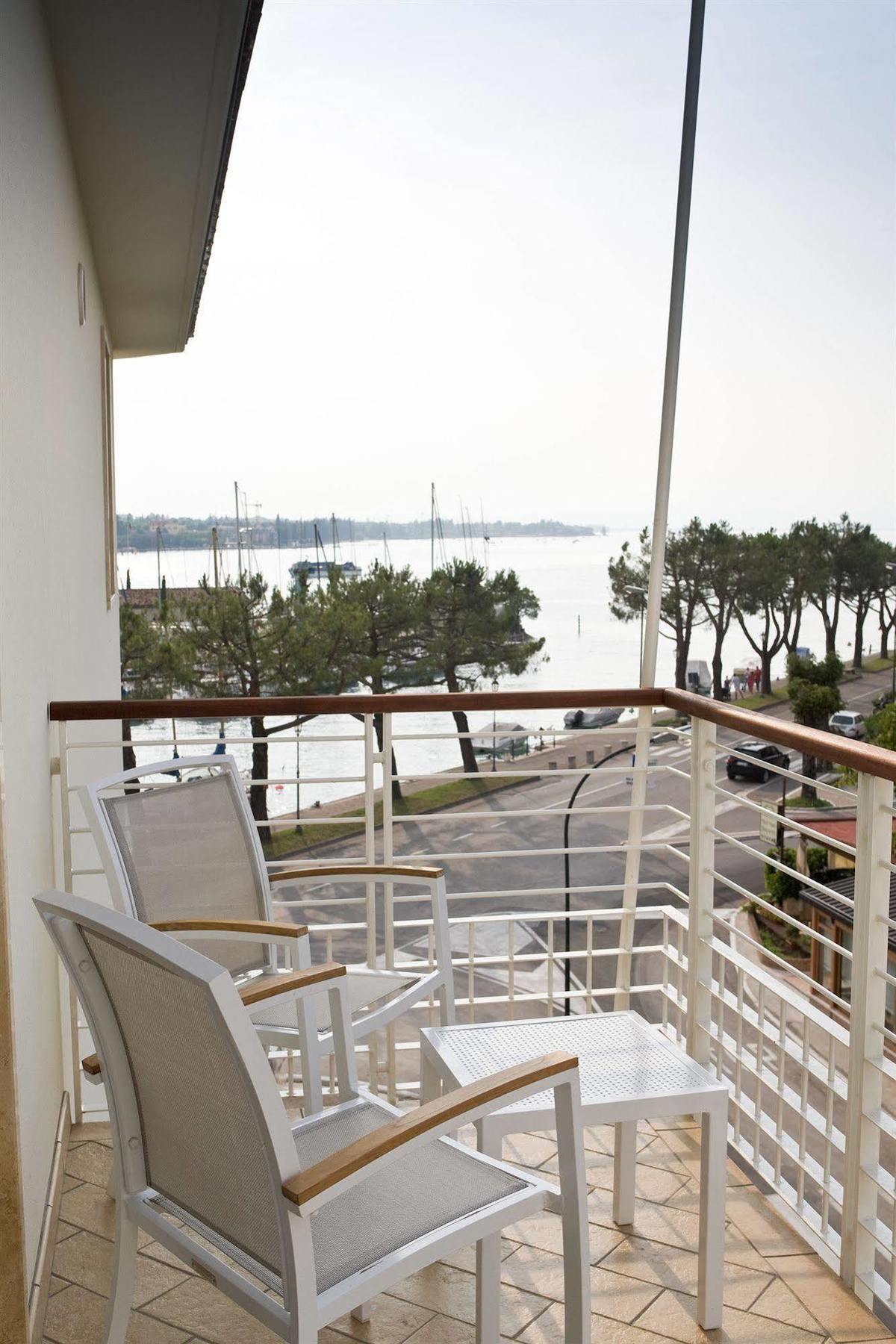 Hotel Acquadolce Peschiera del Garda Luaran gambar