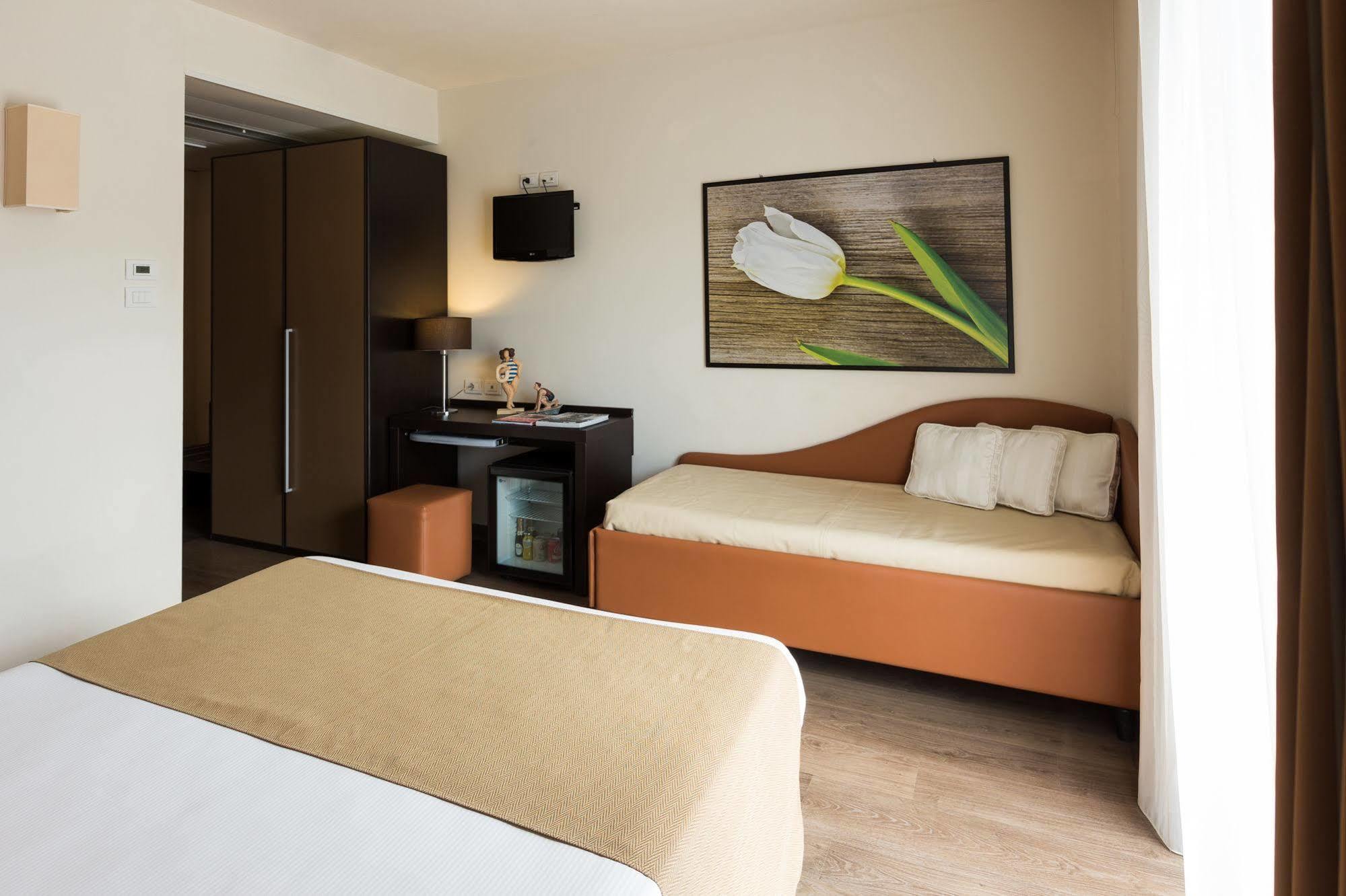 Hotel Acquadolce Peschiera del Garda Luaran gambar