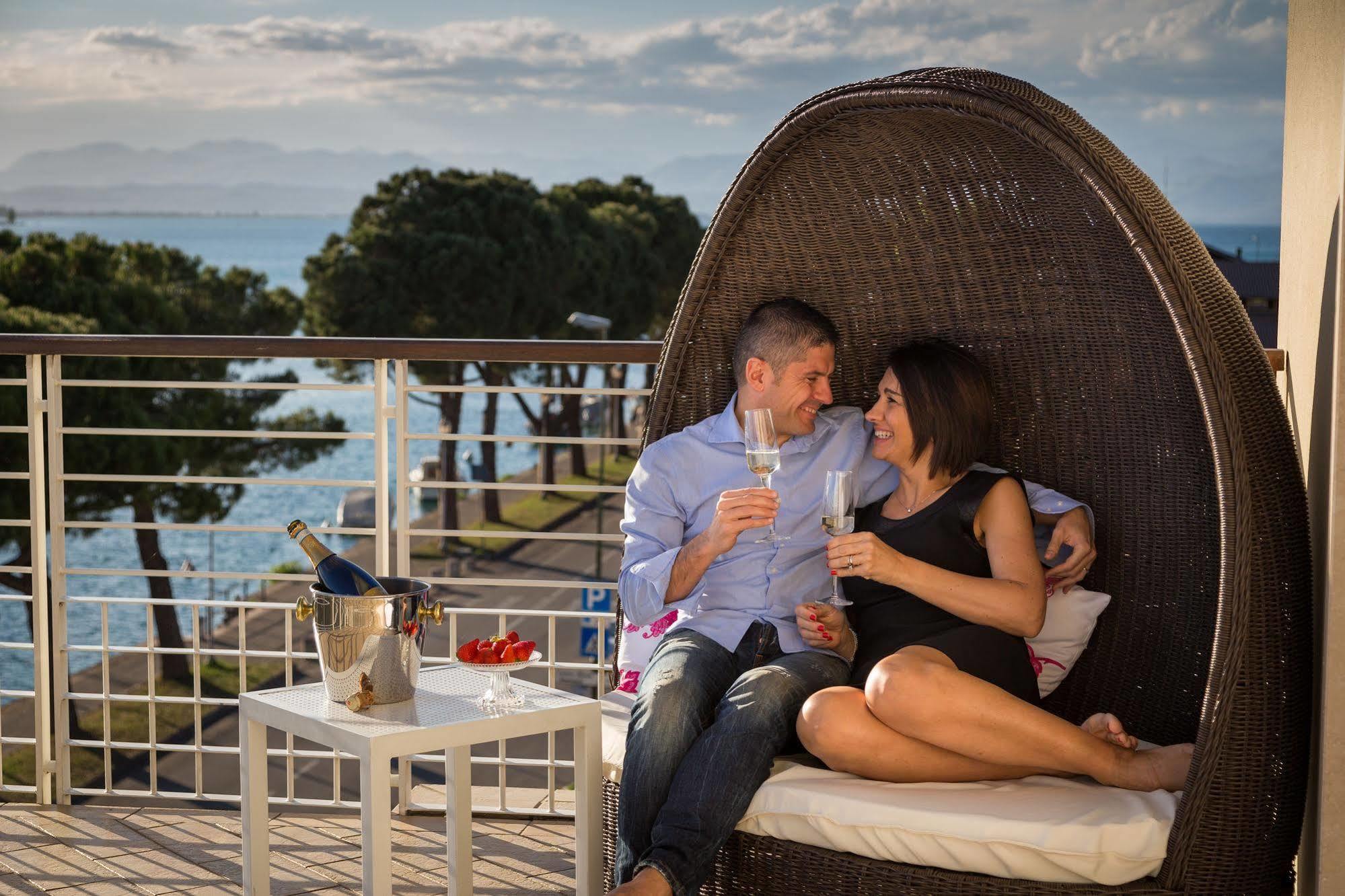 Hotel Acquadolce Peschiera del Garda Luaran gambar