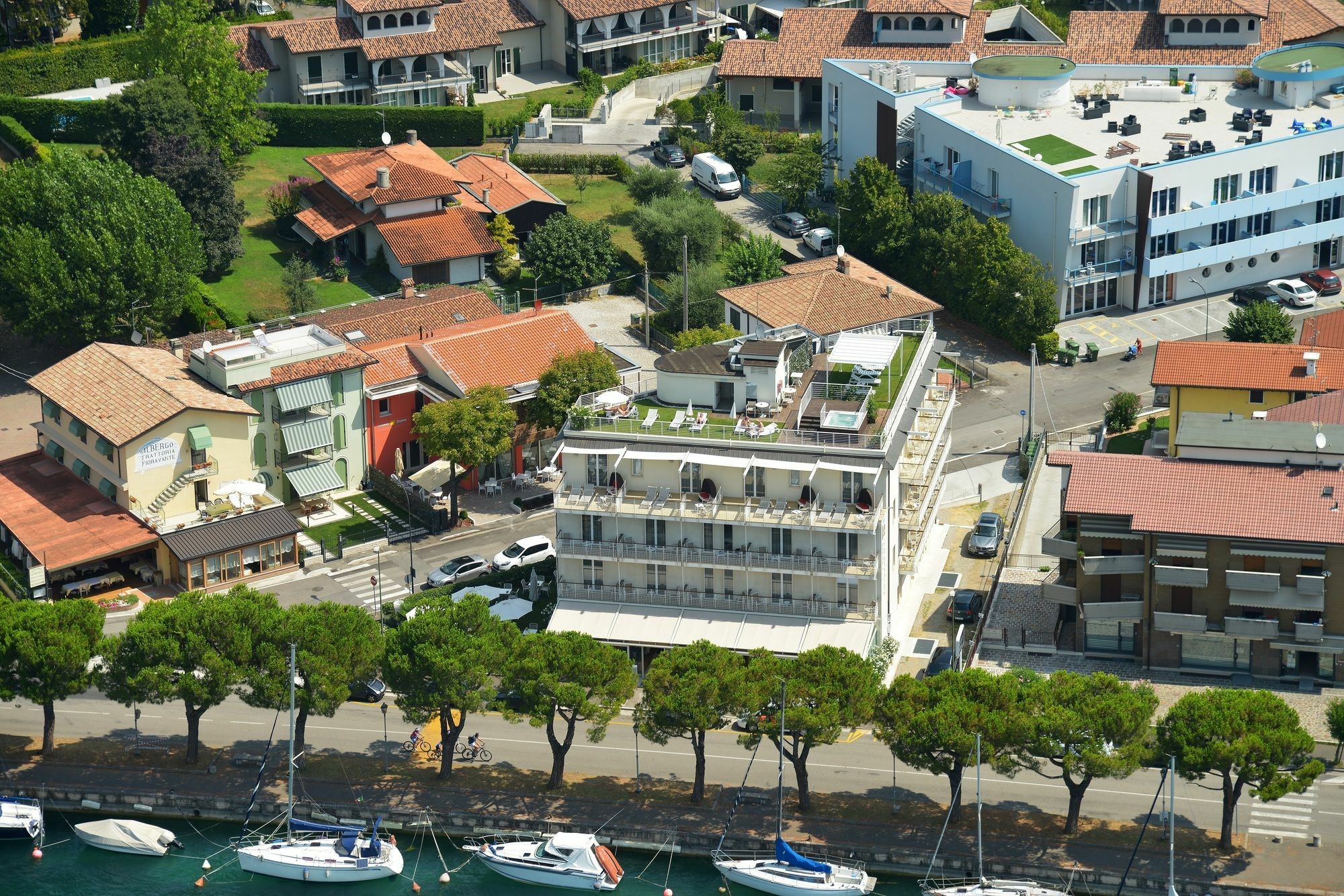 Hotel Acquadolce Peschiera del Garda Luaran gambar